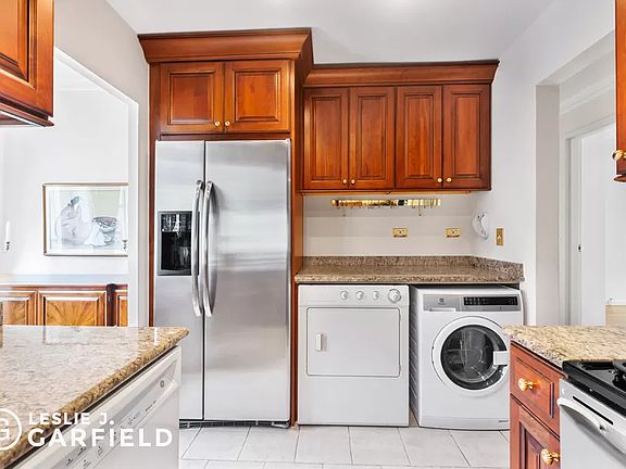 5th image of 601 W End Ave #12B