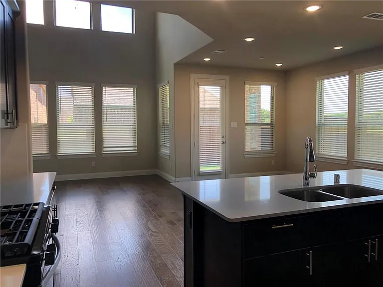 4592 Titus Cir — Photo 12