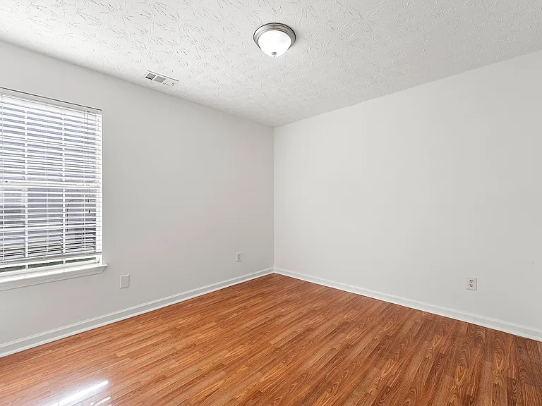 1450 Wilkes Crest Dr — Photo 15