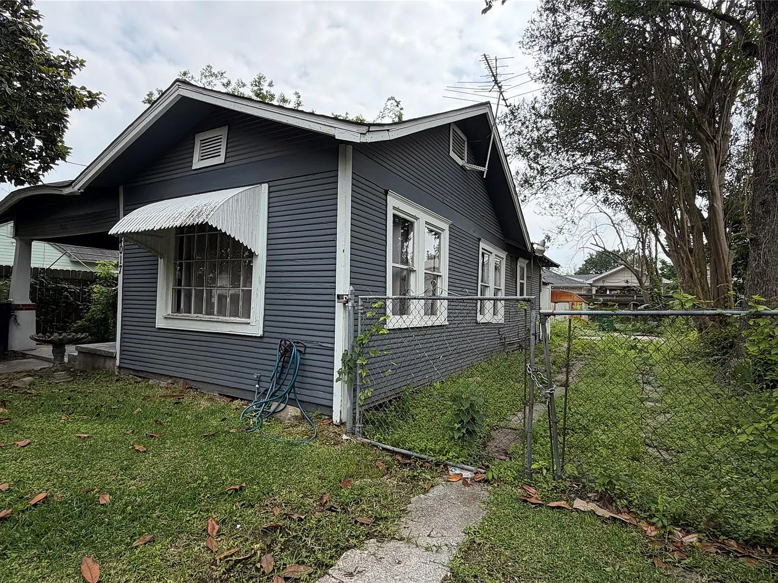 2 bed, 1.0 bath, 1092 sqft, $1,000 — Photo 3