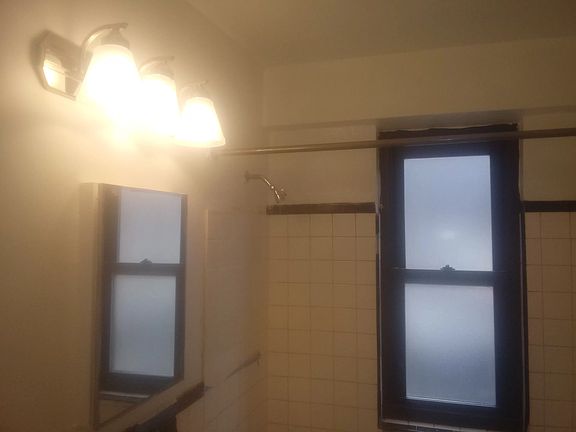 3rd image of 417 Grand St APT D101