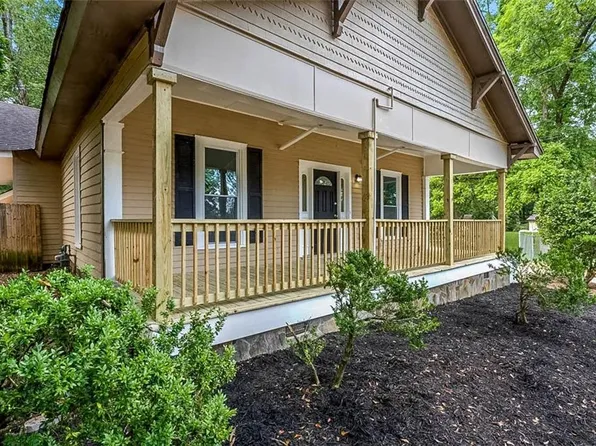 7 Walker St, Newnan, GA 30263