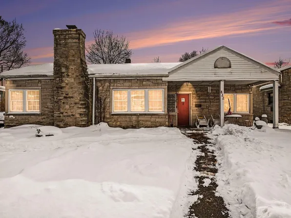 822 E Woodside St, South Bend, IN 46614