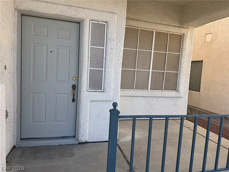 10066 Cambridge Blue Ave — Photo 1