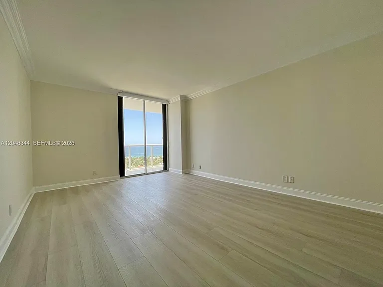 20281 E Country Club Dr #2104 — Photo 17