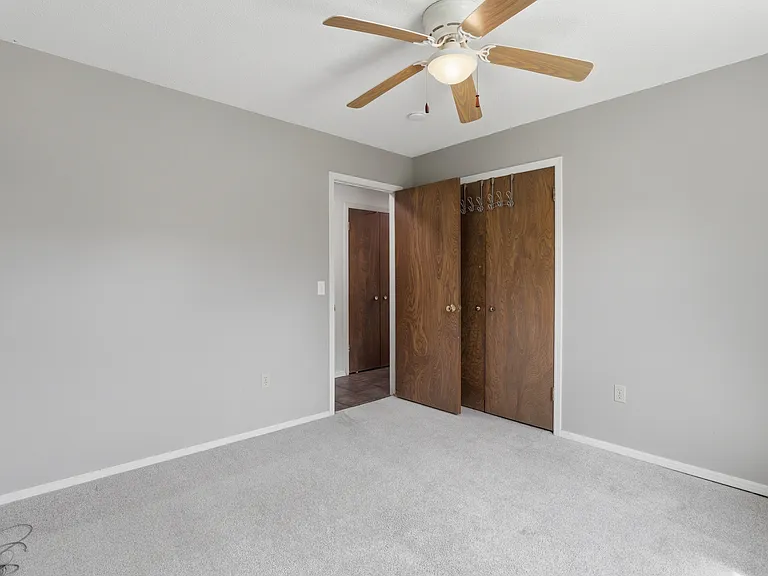 15 Preston Cir — Photo 16