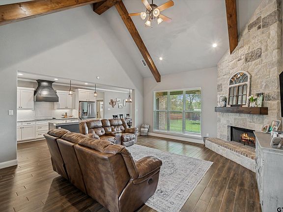 4th image of 104 Rolling Hills Dr