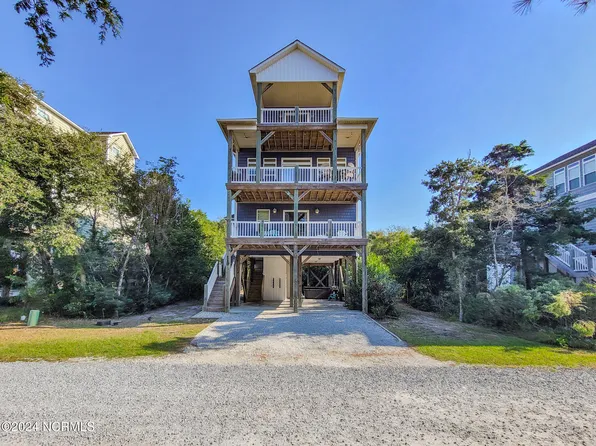 118 Fairytale Lane, Surf City, NC 28445