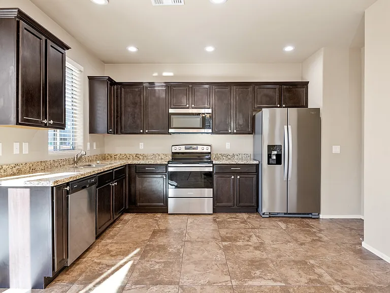 240 E Scepter Ln — Photo 22