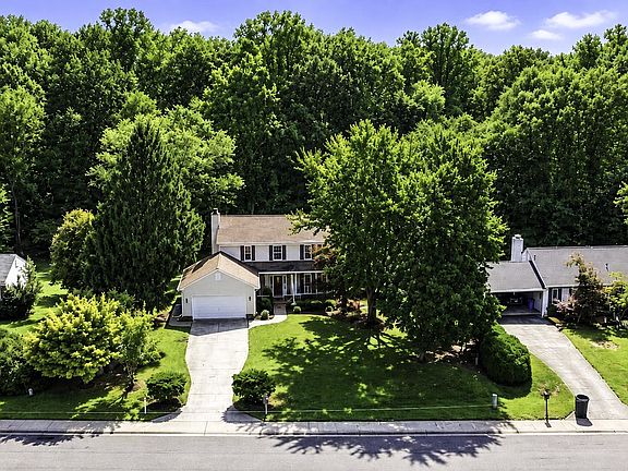 5th image of 15025 Timberlake Dr