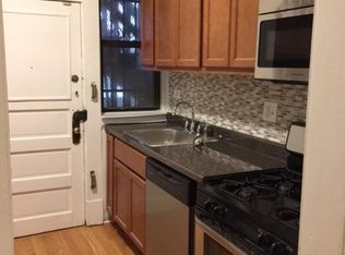 528 W Addison St APT 019, Chicago, IL 60613