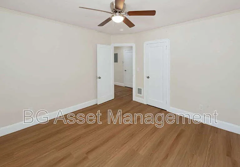 2801 Sabral Cir — Photo 16