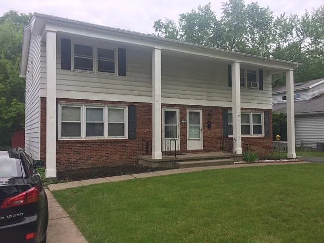 73 Marine Dr — Photo 1