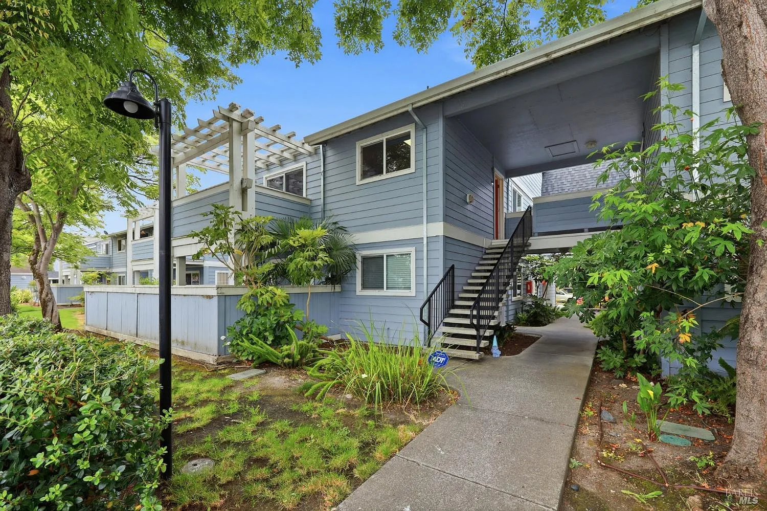 225 Burt Street #9 - Photo 1