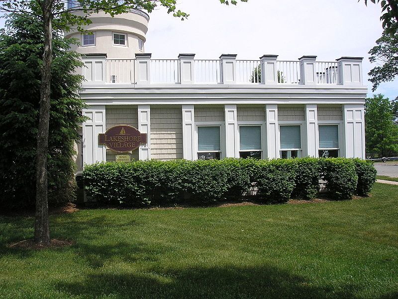 CLUB HOUSE