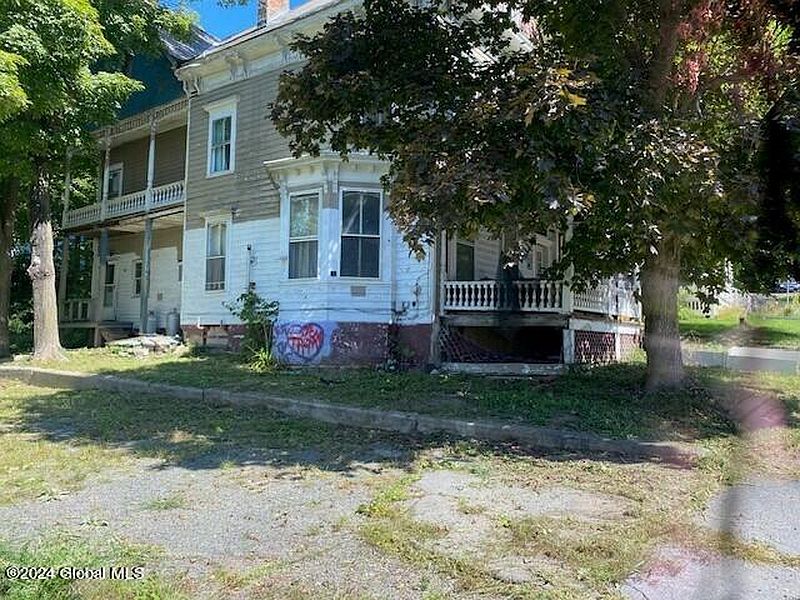 3rd image of 16 Wheeler Avenue