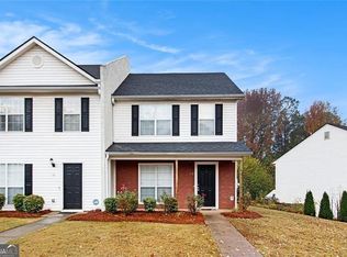 2 Chastain Cir, Newnan, GA 30263