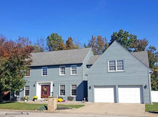 212 Dover Dr, Mineral Wells, WV 26150