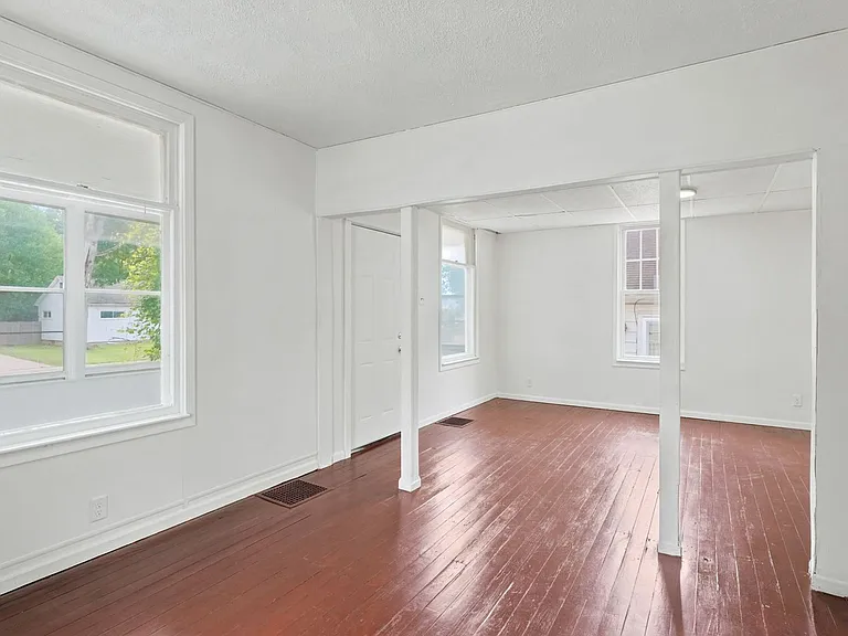 3034 Abbott St — Photo 28