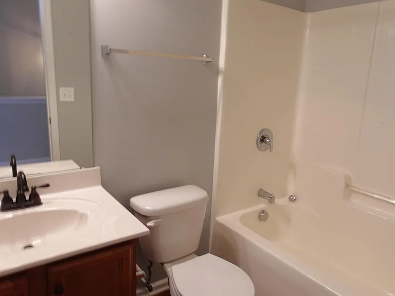 202 Elise Dr #1 — Photo 33
