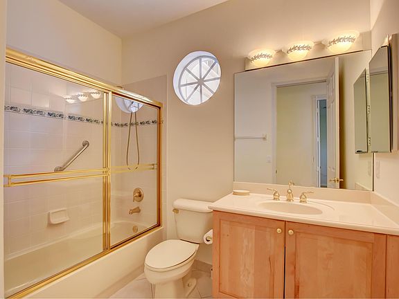 5th image of 6826 Fiji Cir