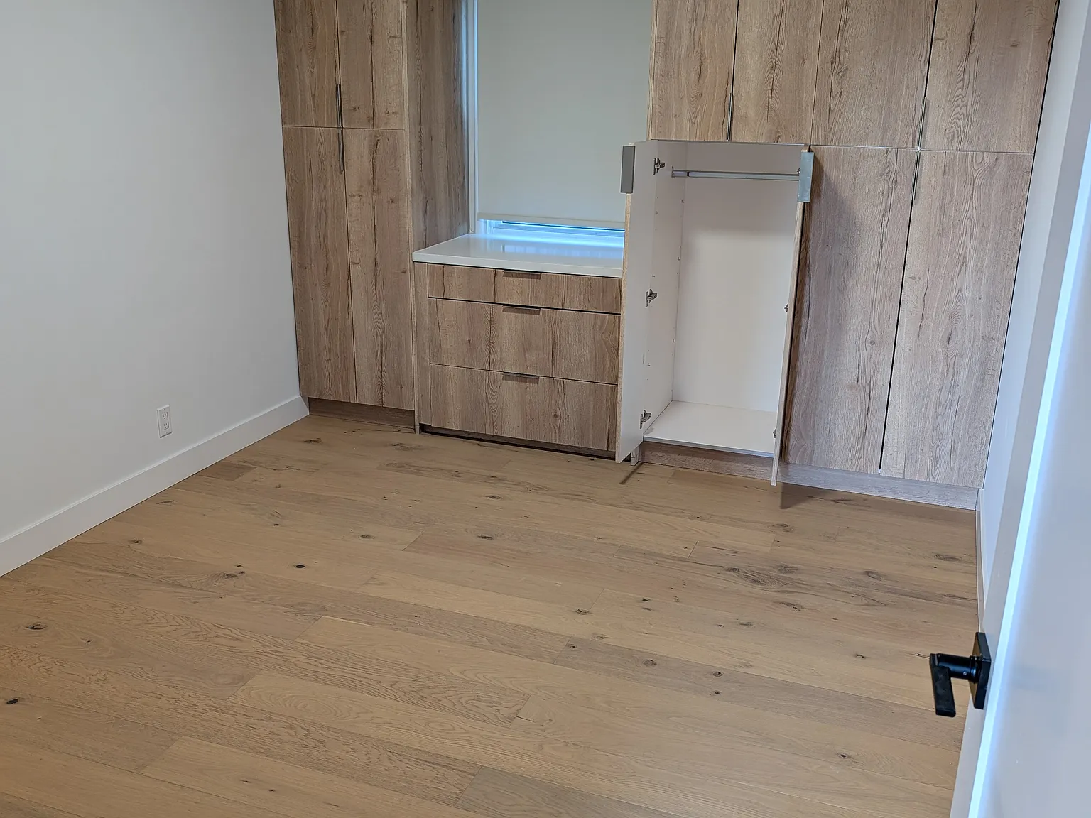 2 bed, 850 sqft, $3,150 — Photo 4