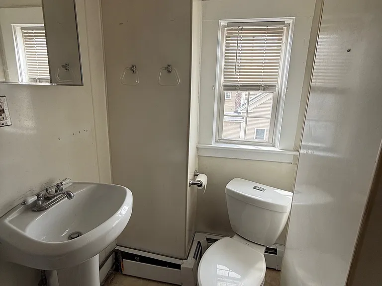 181 Main St #2 — Photo 17