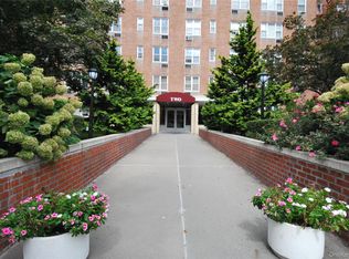 2 Sadore Lane #5E, Yonkers, NY 10710
