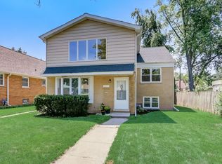 9025 30th St, Brookfield, IL 60513