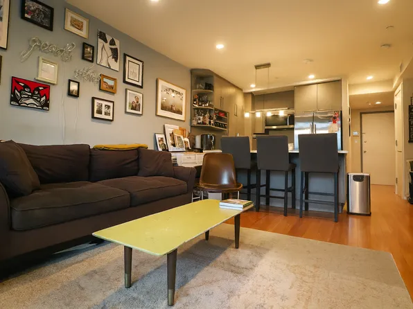 191 Huron Street image 2 of 11