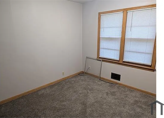 6120 Castle Dr — Photo 2
