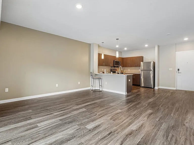 Cosmopolitan Apartments — Photo 20