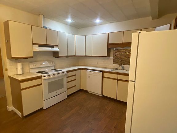 5th image of 700 N 117th St