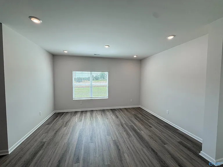 124 Betty Williams Dr — Photo 14