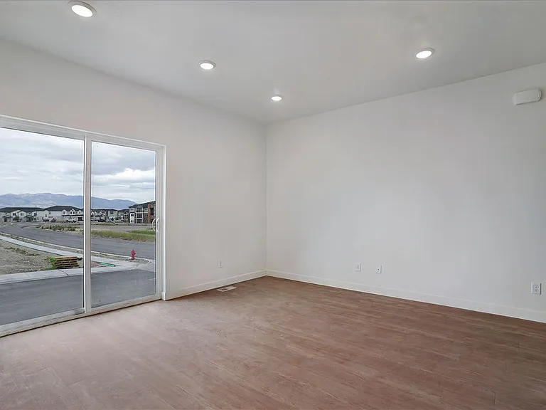 Ledger Cove Townhomes — Photo 7
