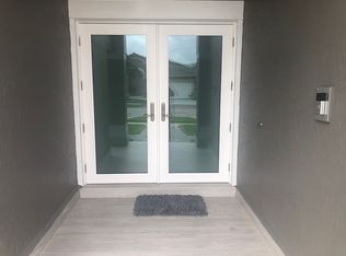8758 NW 141st Ter, Miami Lakes, FL 33018
