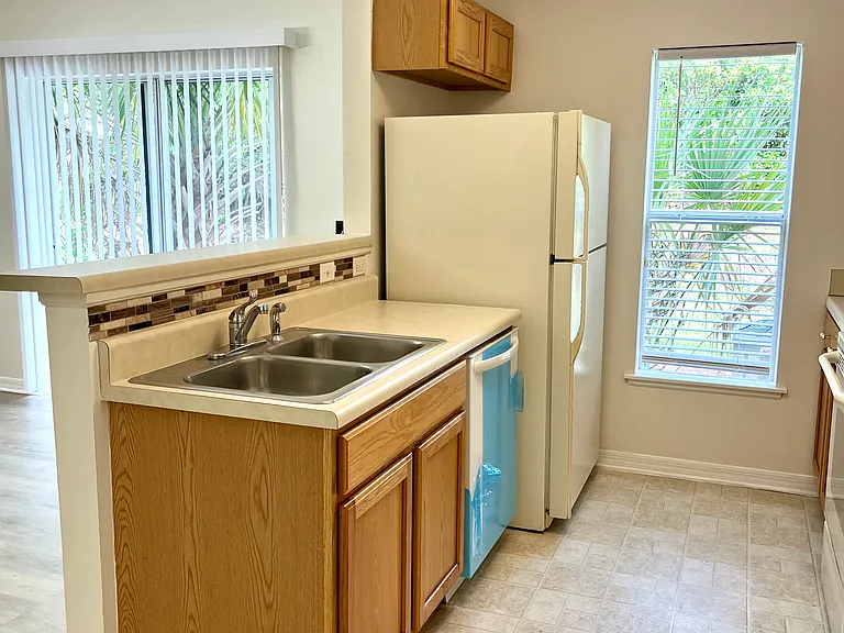 4083 Dover Terrace Dr — Photo 8