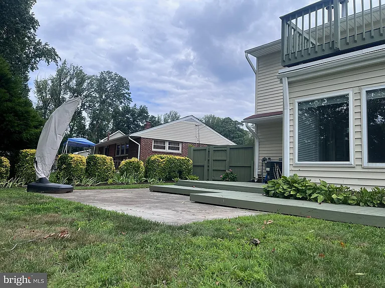 5350 Ravensworth Rd — Photo 85