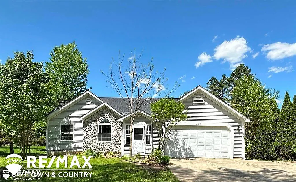 1208 Turrill Rd photo 1