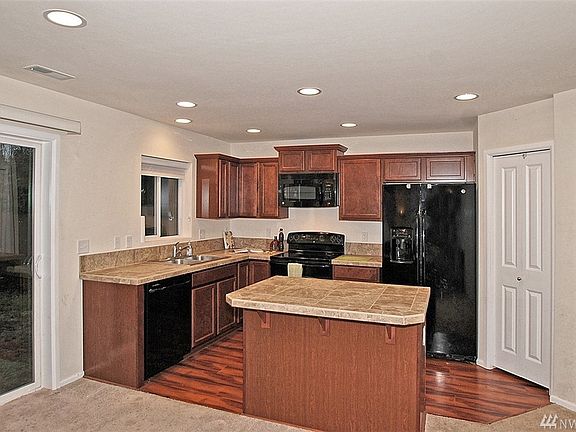 3rd image of 19417 SE 271st Pl