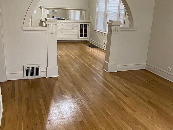 3rd image of 1929 Harvey Ave #1