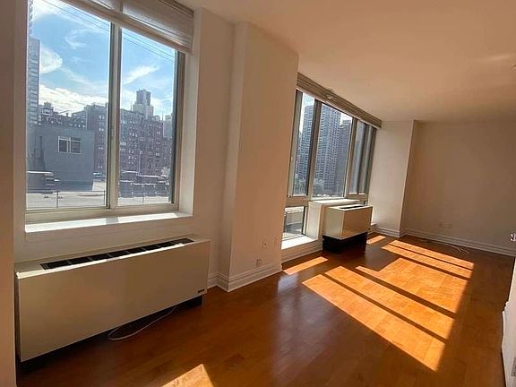 5th image of 401 E 60th St #L8