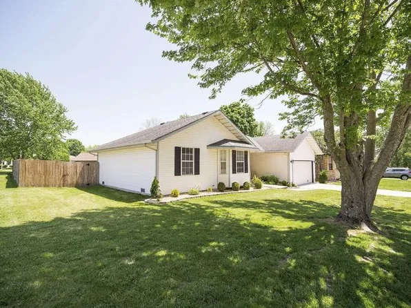 404 S Dove Valley Ave, Springfield, MO 65802