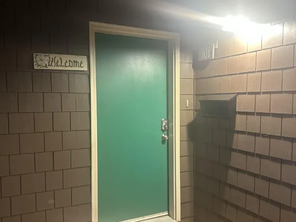 300 Creekside Way #B101, Burnsville, NC 28714