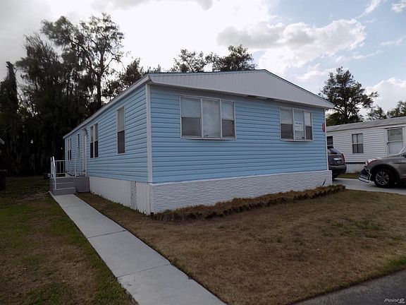 FRONT VIEW OF HOME
