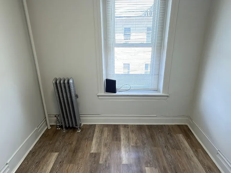 1329 W Chew St — Photo 4