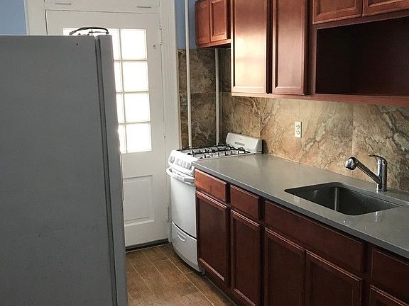 3rd image of 2172 43rd St APT 2F