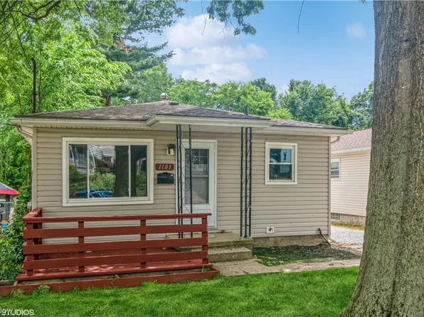 1181 Easton Dr, Akron, OH 44310