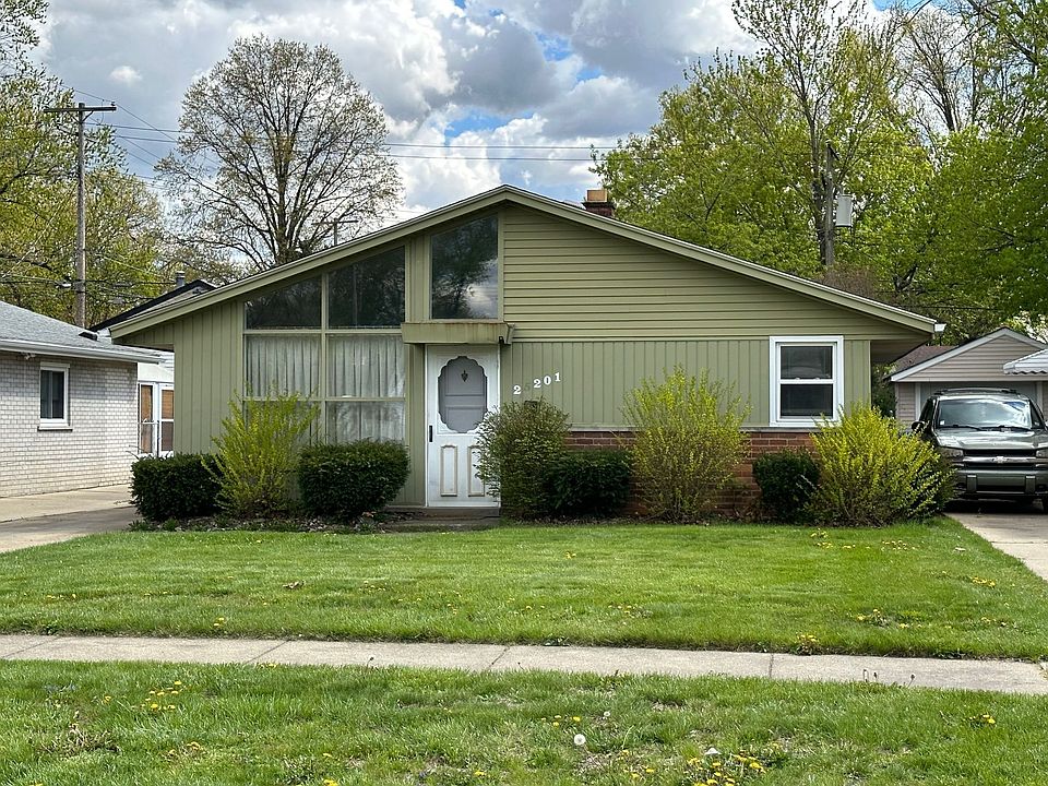 1st image of 25201 Stanford St