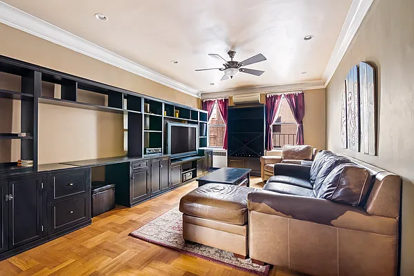 Sold by Compass | media 2